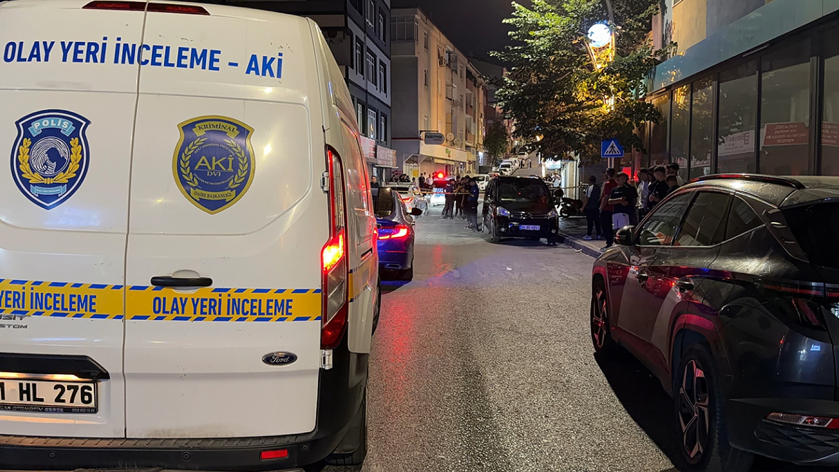 Sokak ortasında silahlı kavga: 3 yaralı