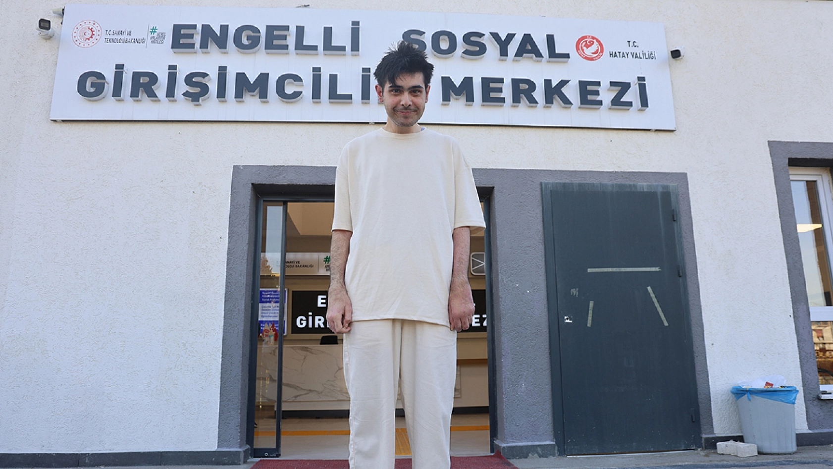 3 yıldır telefon bağımlısı olan gencin son hali görenleri duygulandırdı