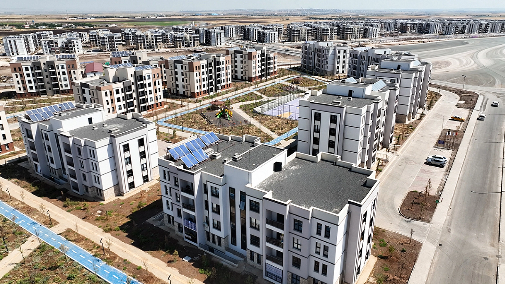 Bakan Kurum: Elazığ'da 12 bin 326 konut teslim edildi