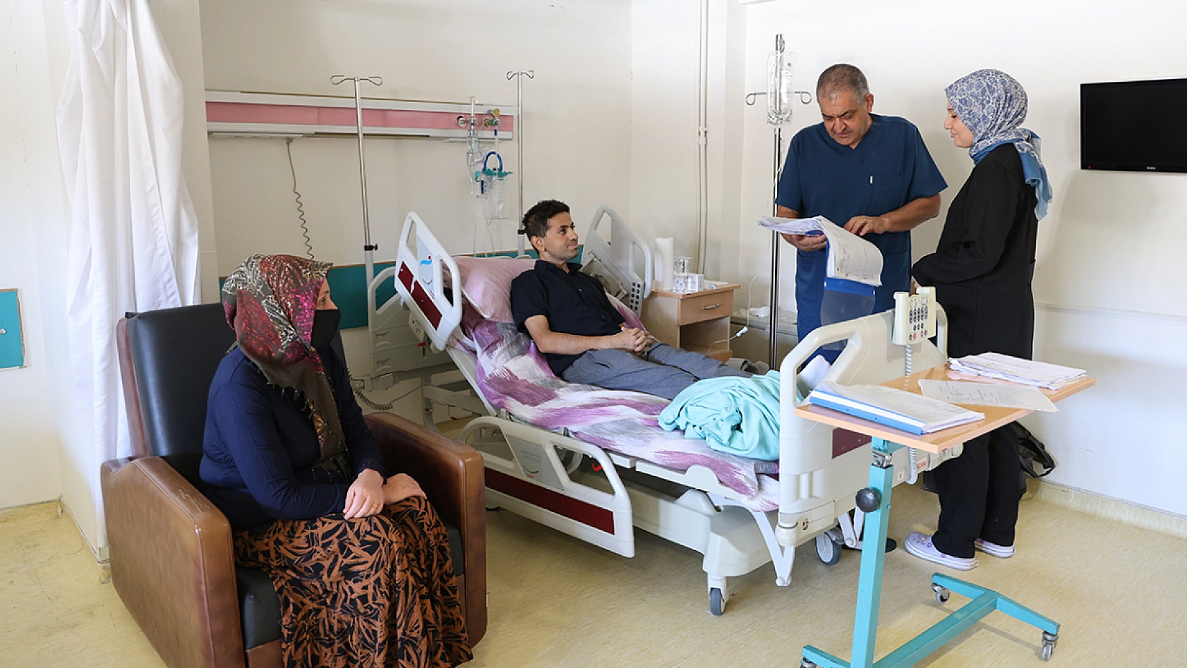 Elazığ'da yürek ısıtan hikaye: Anne, böbreğiyle oğluna can oldu