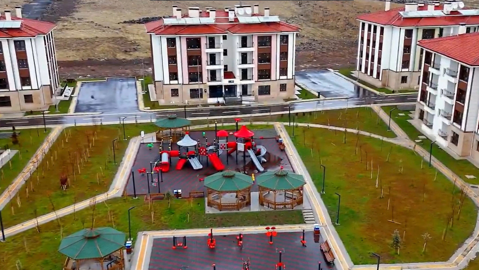 500 bin Sosyal Konut Projesi'nde kura çekimleri devam ediyor