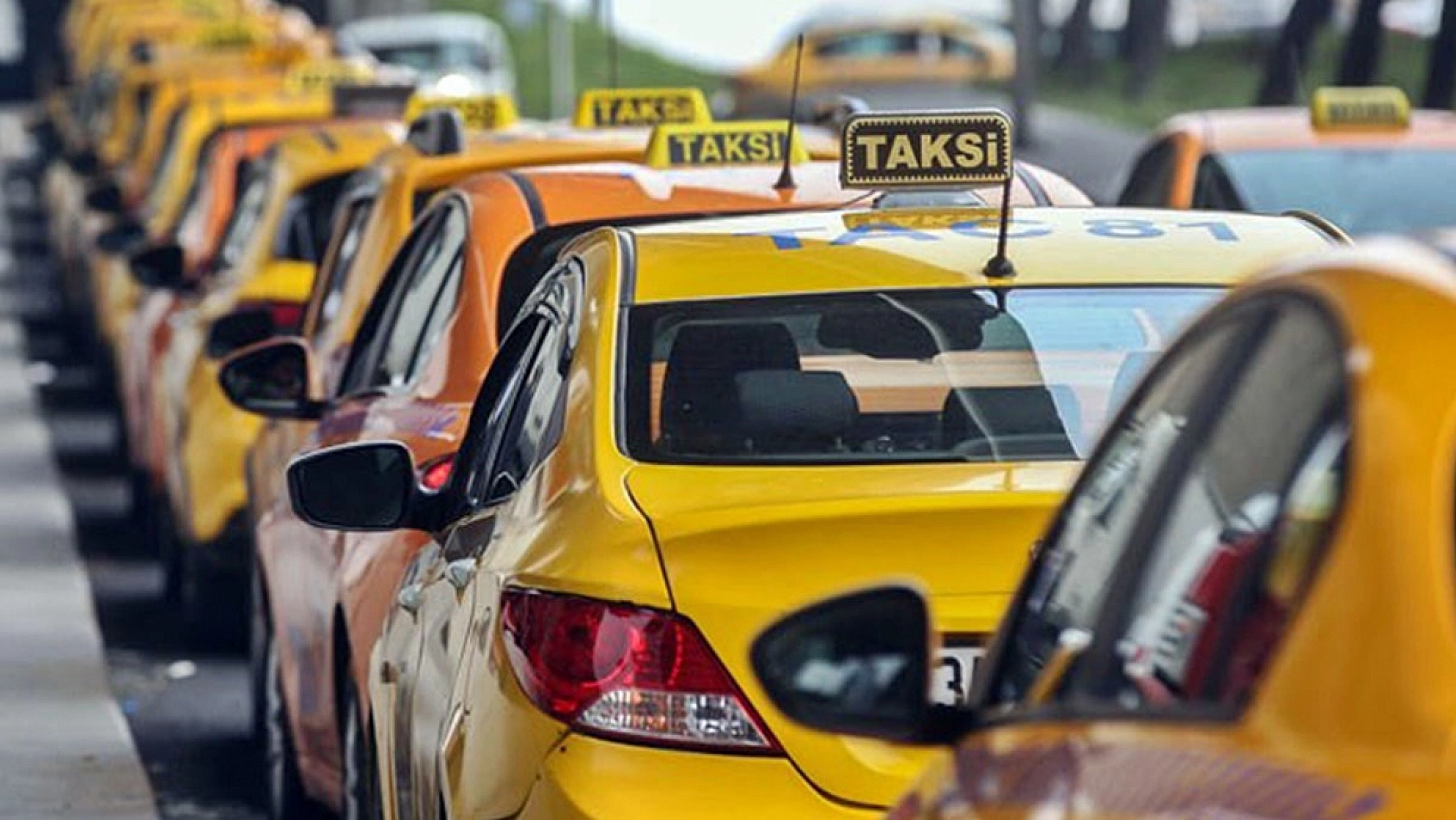 Elazığ'da 30 yıllık gelir kapısı açıldı! Elazığ'da 4 ticari taksi plakasını 30 yıllığına kiraya verilecek