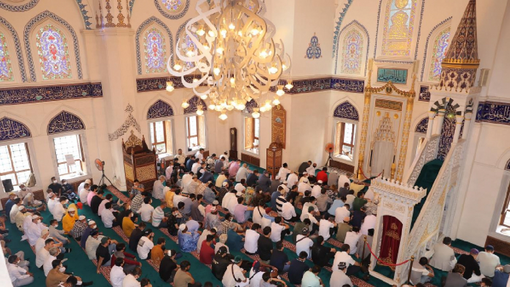 Türkiye'deki En Dindar İller Belli Oldu: Elazığ'ın Sırası Görenleri Şaşırttı