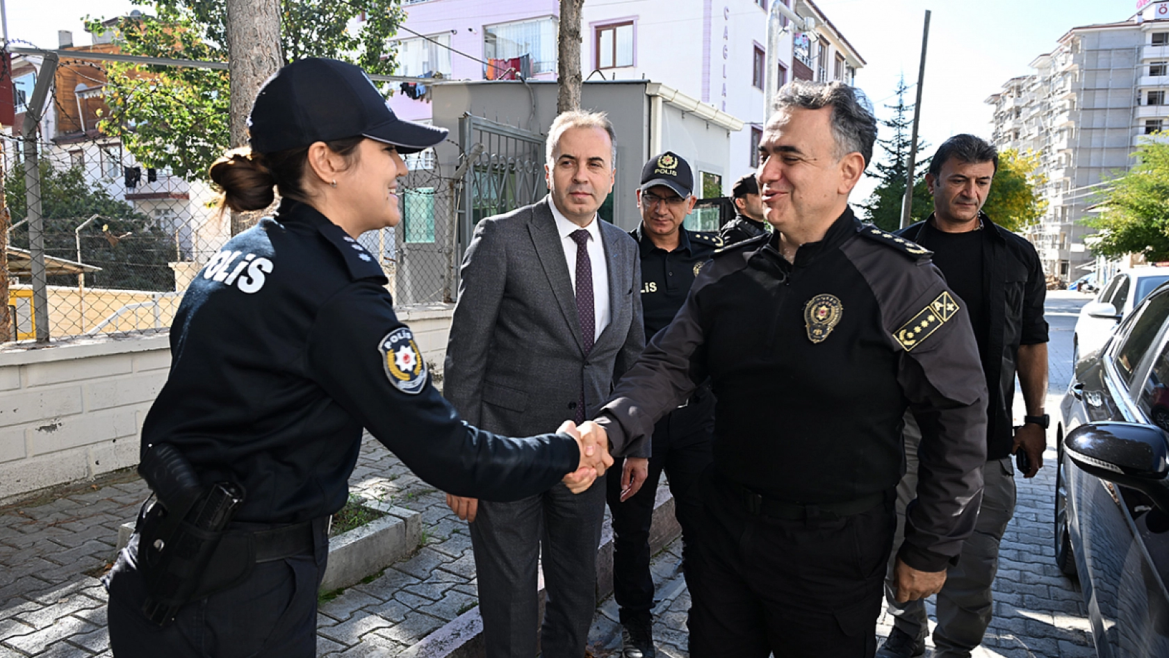 Elazığ'da mareşal Fevzi çakmak polis merkezi kadın başkomisere emanet