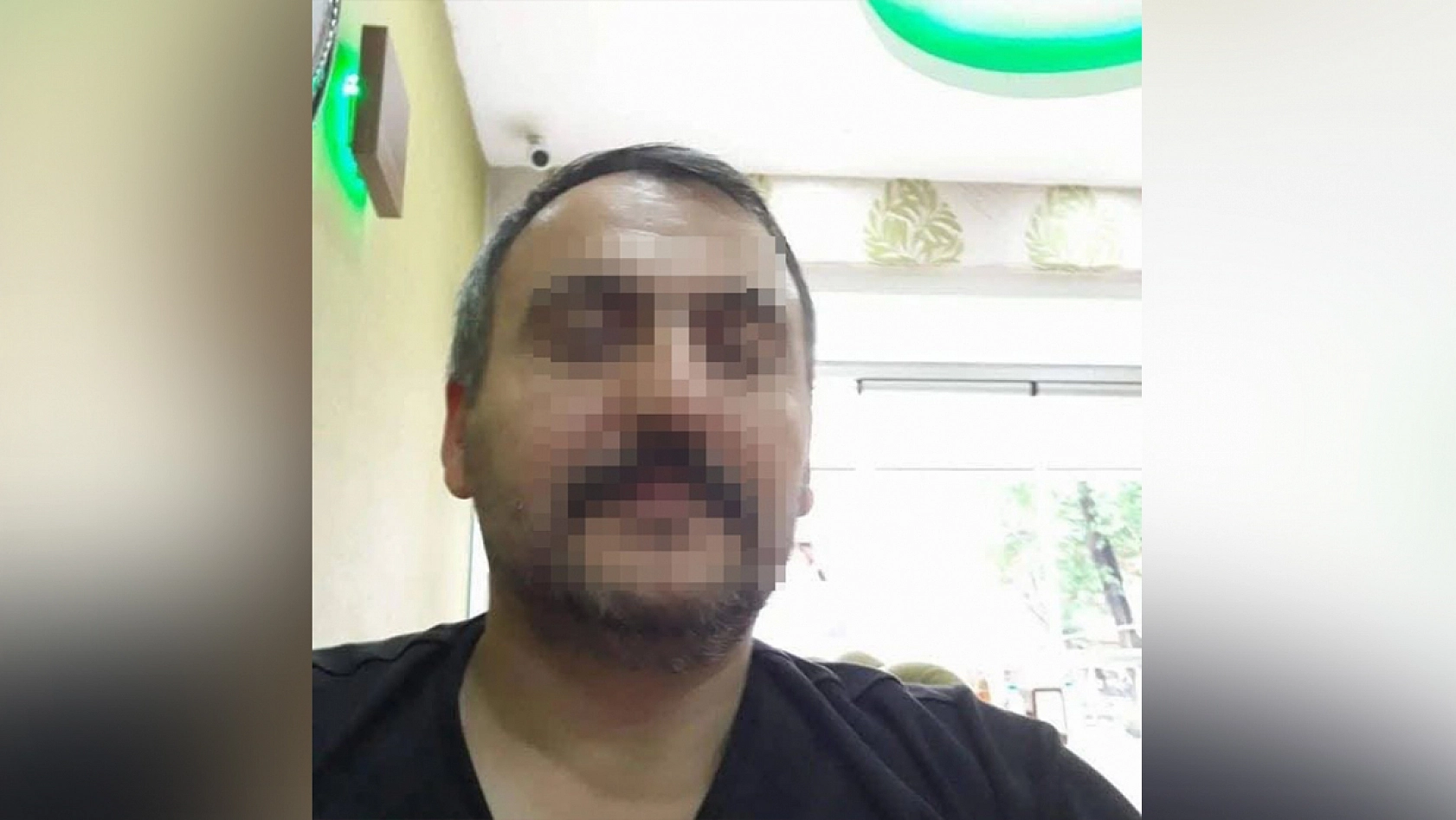 Eşinin boğazını keserek öldürdü