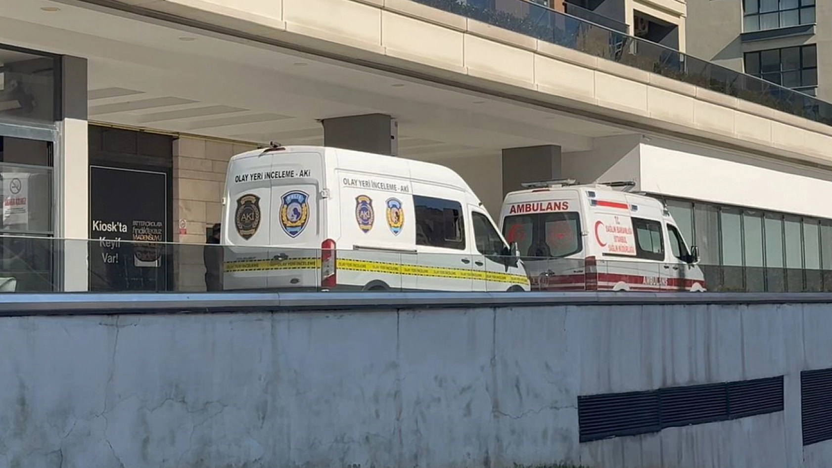 Bir evde cinayet: 2 yaralı, 1 ölü