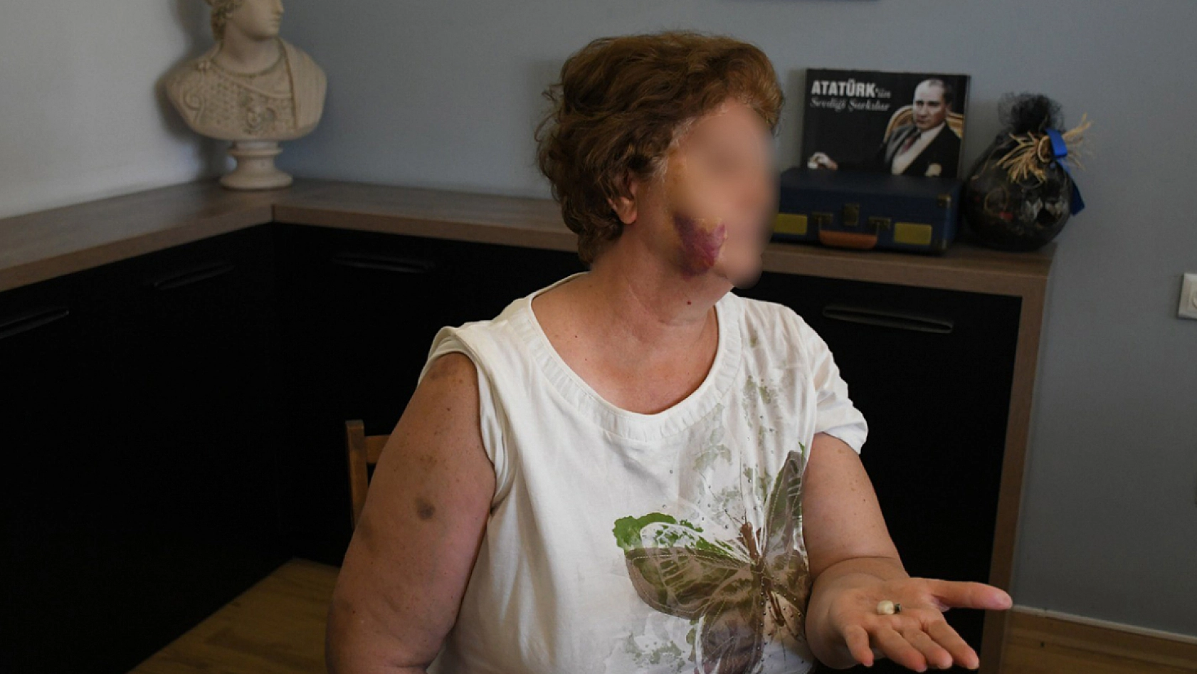 Ev kavgası kanlı bitti: Anne ve iki çocuğu bıçaklandı