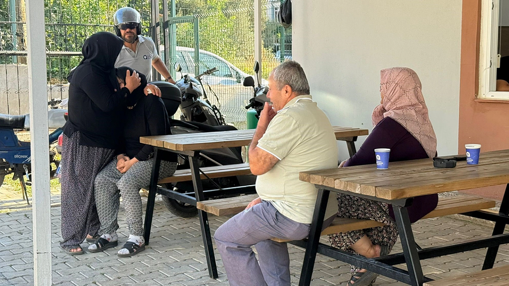 Babasının kullandığı minibüsün altında kalan bebek yaşamını yitirdi