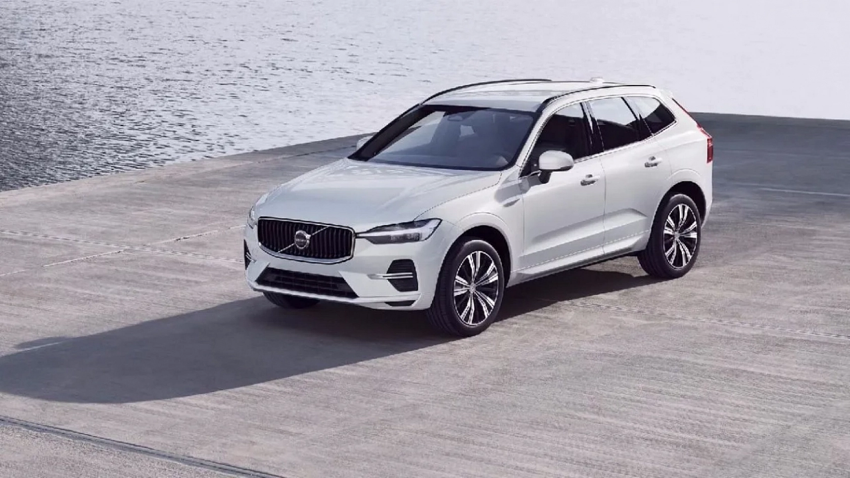 Yenilenen Volvo XC60 Türkiye'ye geliyor!