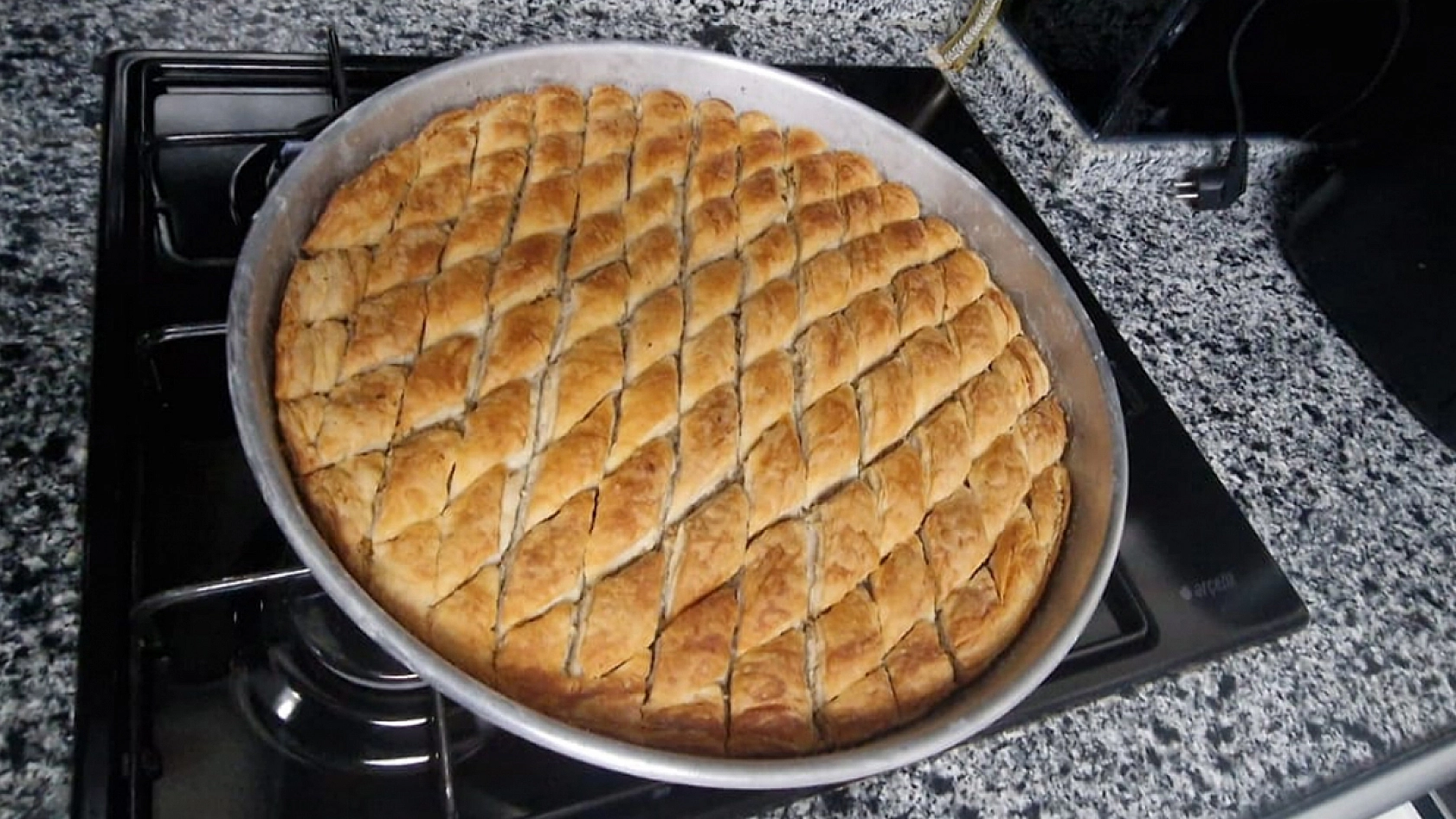 Elazığ'da senede iki kez yapılan o lezzet