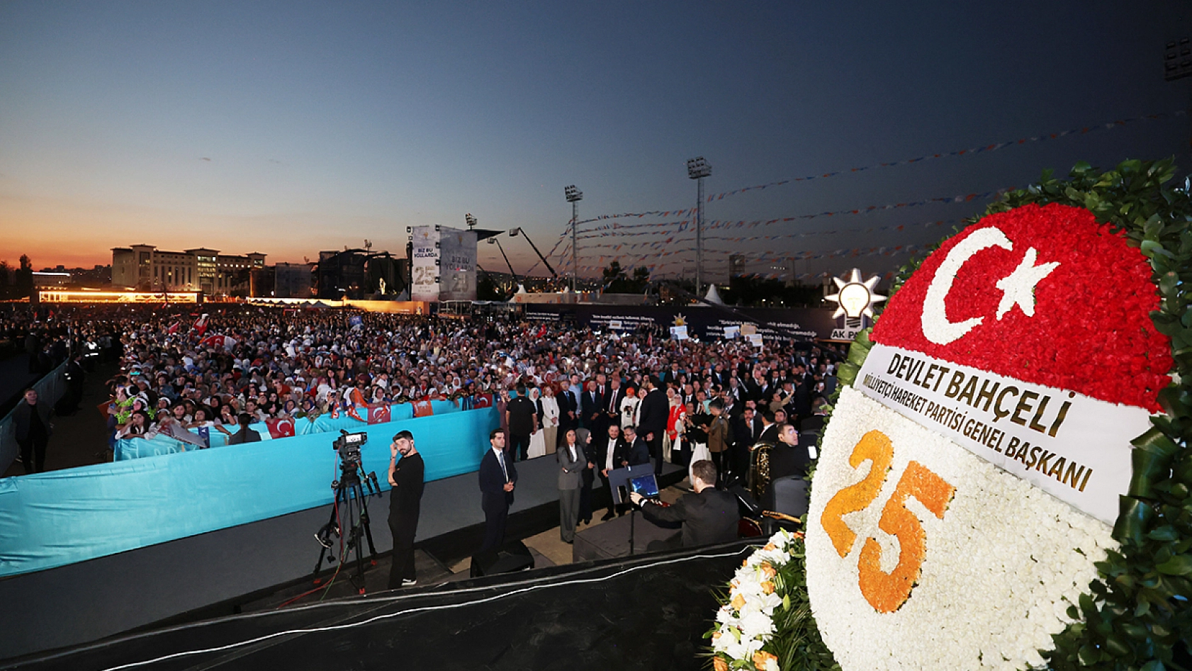 Erdoğan: 'Türkiye'yi her alanda büyütmenin kıvancını yaşıyoruz'