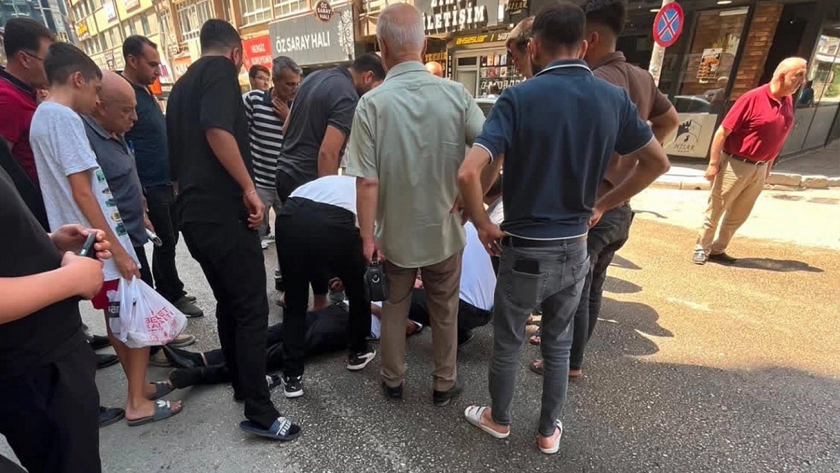 Elazığ'da otomobil yaya çarptı! 1 ağır yaralı