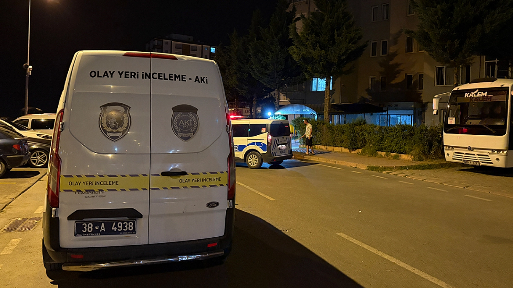 Baba-oğul arasında 'sigara parası' kavgası: 1'i ağır 2 yaralı