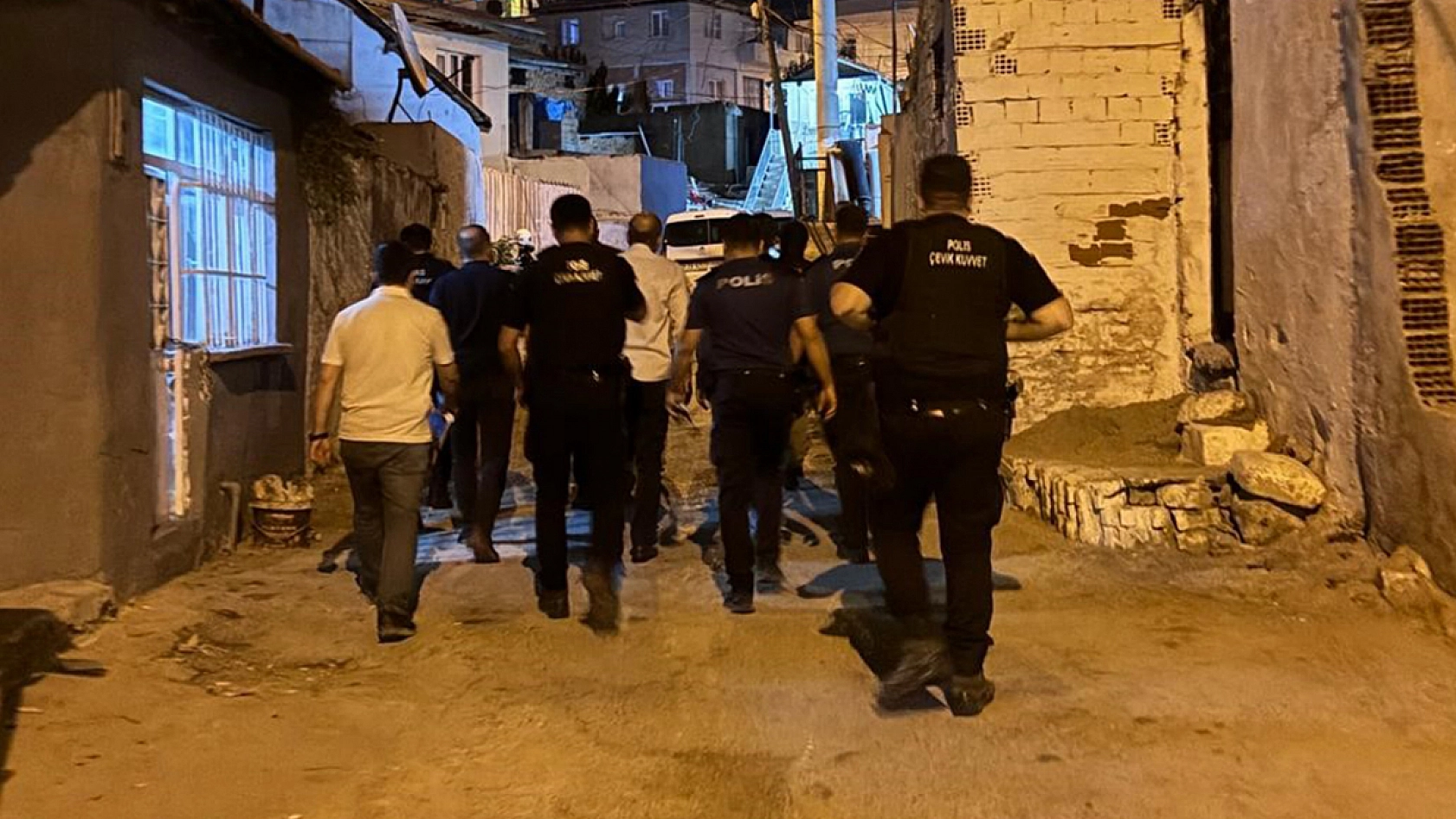 Kaybolan güvercin kavgası silahlı çatışmaya dönüştü: 13 yaralı