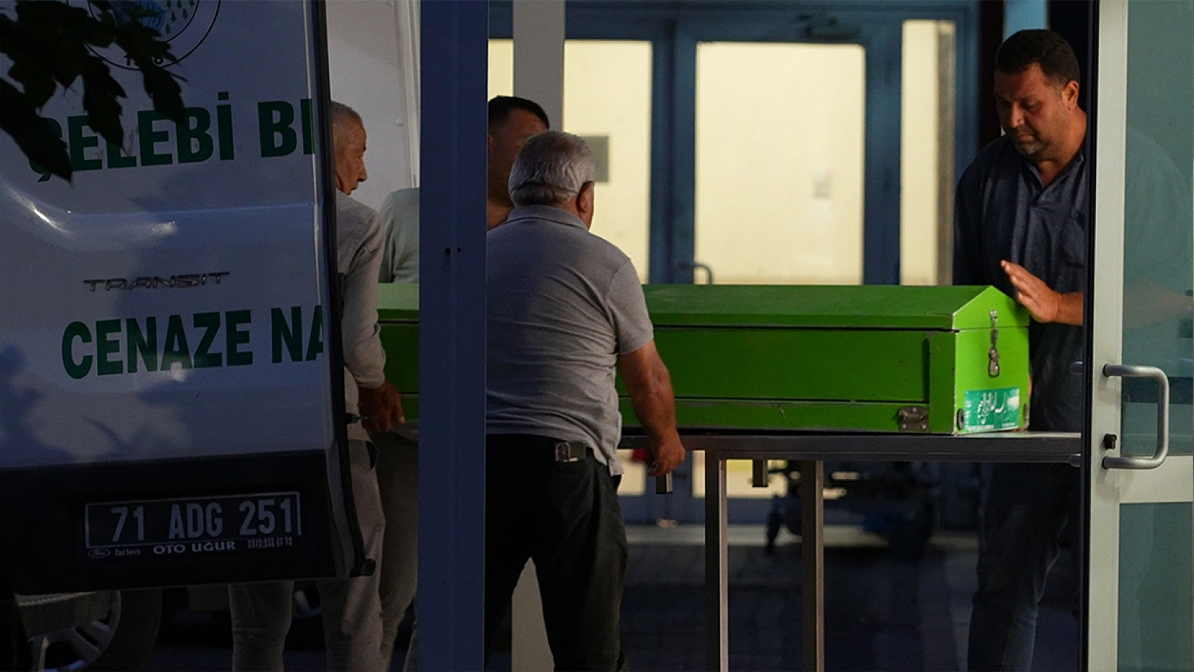 Kayıp ihbarından vahşet çıktı: Babasını parçalayıp tuvalete gömmüş