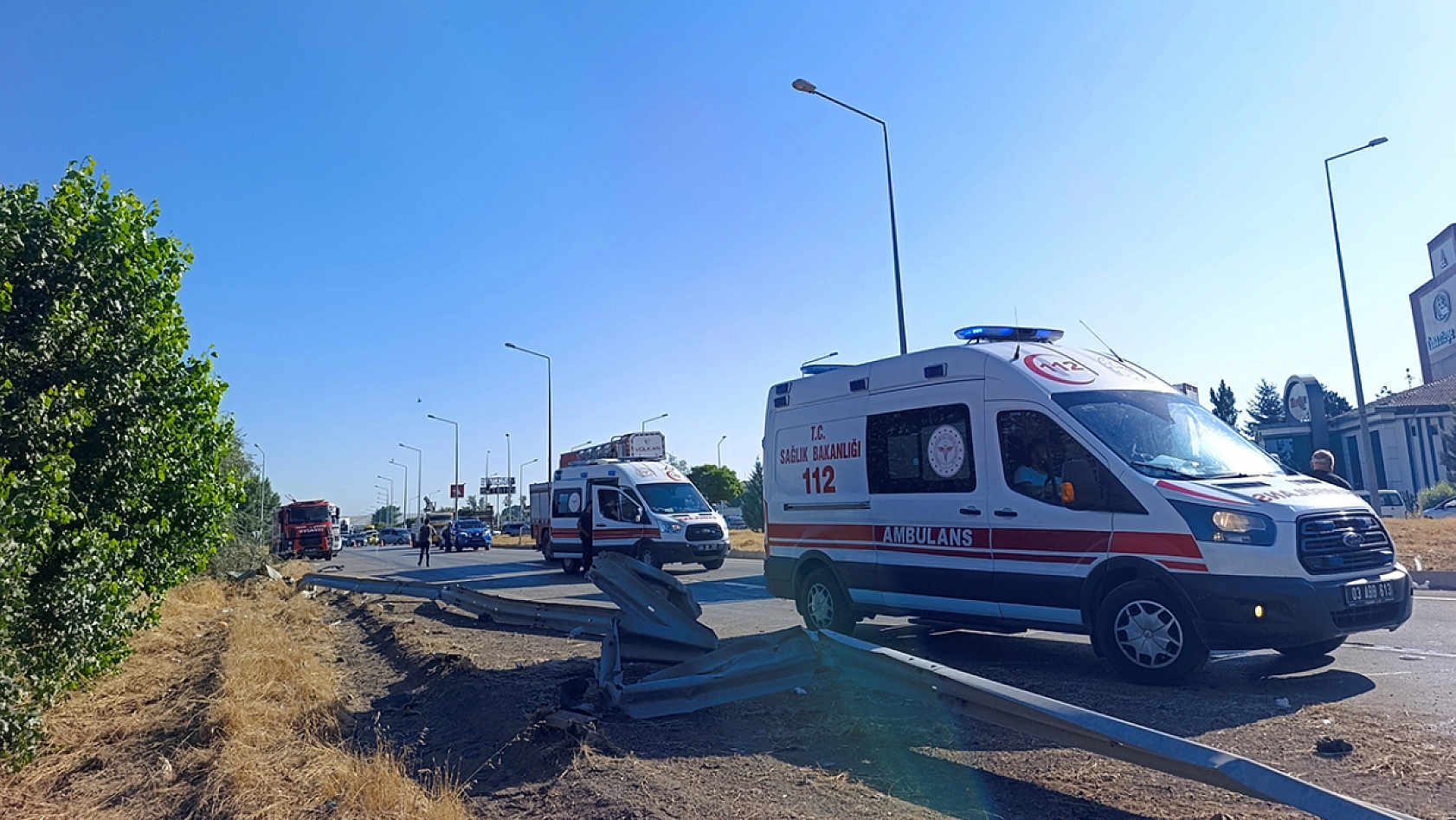 Yolcu otobüsü devrildi: 22 yaralı
