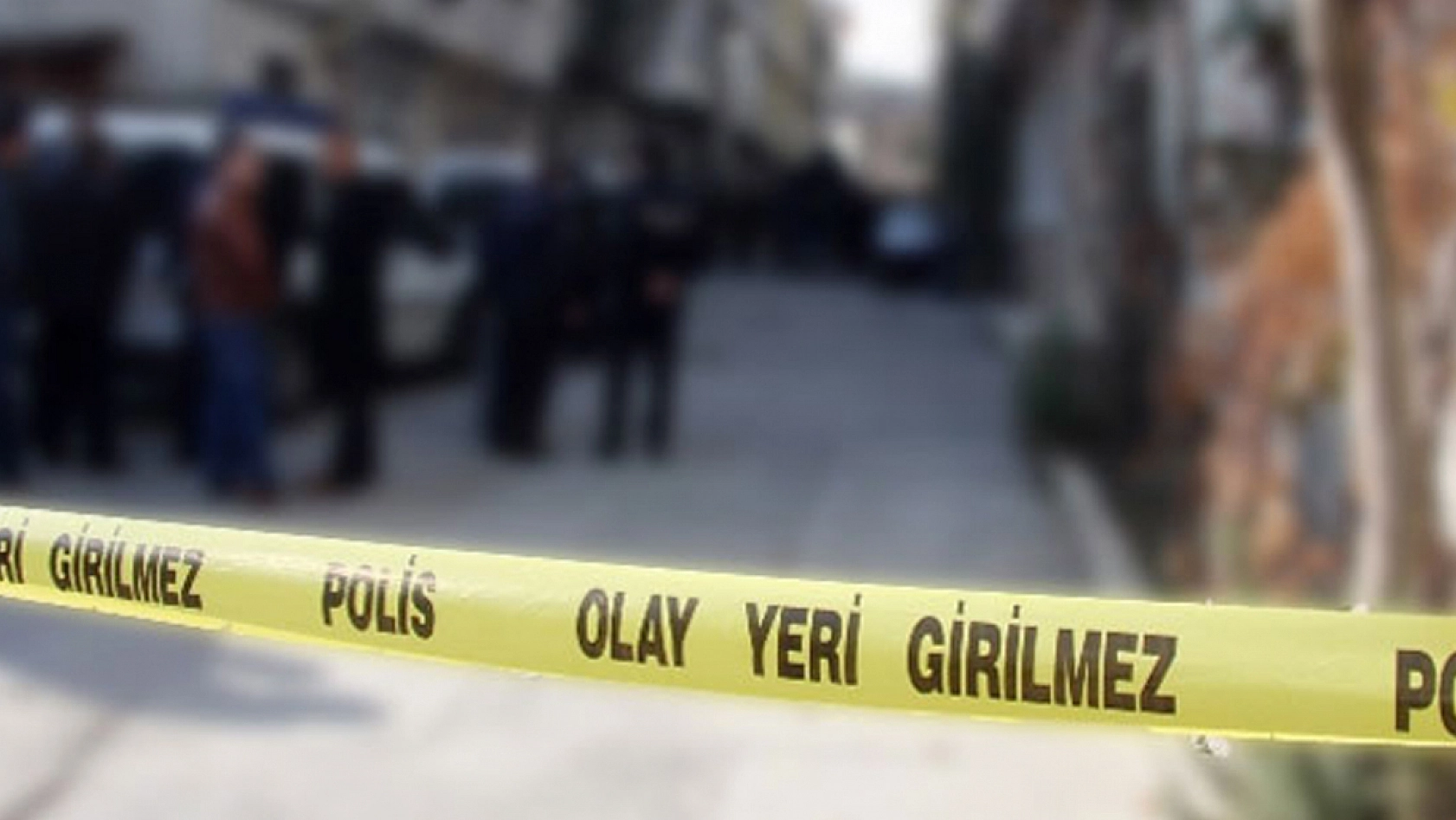 Eski eşini ve çocuğunu öldürüp intihar etti