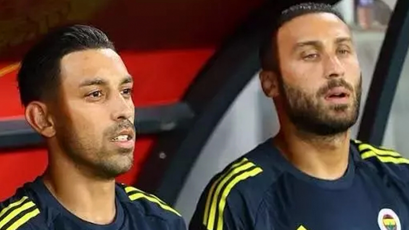 Fenerbahçe'de 2 yıldız kadro dışı kaldı