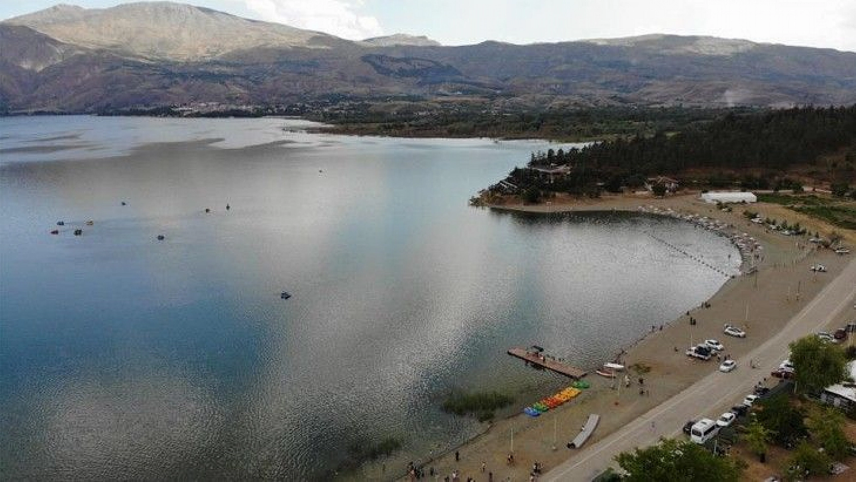 Doğunun gizli denizi Hazar Gölü, misafirlerini ağırlamaya başladı