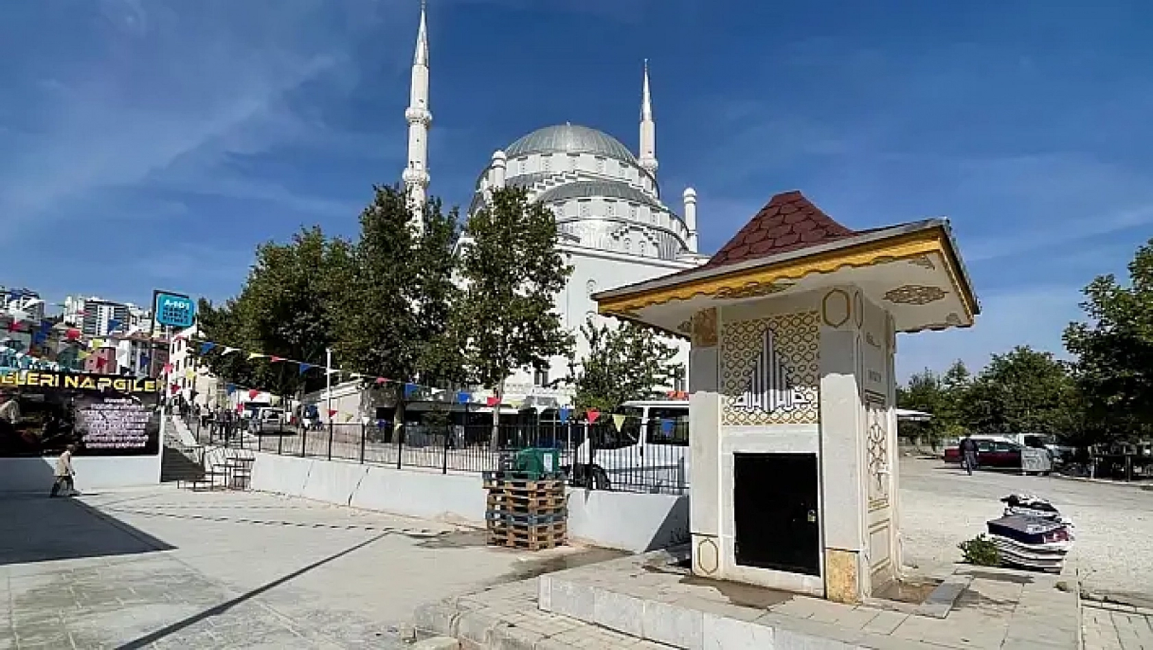 Elazığ'da Bedava Hizmet Uzun Kuyruklar Oluşturdu