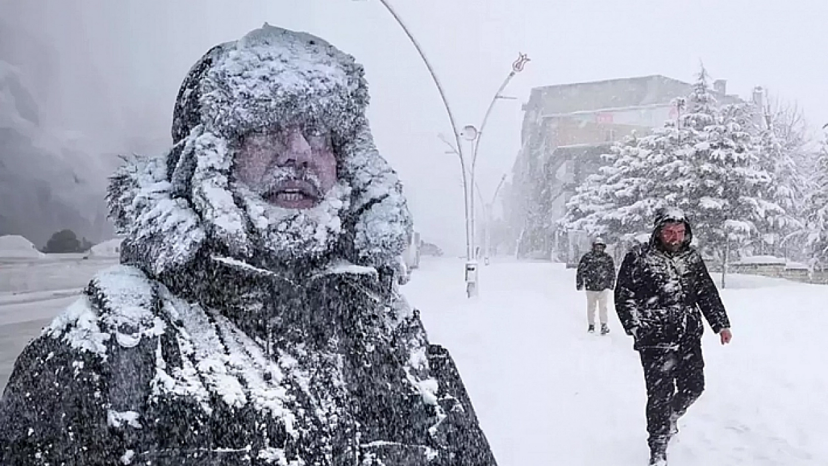 Meteoroloji'den uyarı geldi! 21 il beyaza bürünecek, kar lapa lapa yağacak