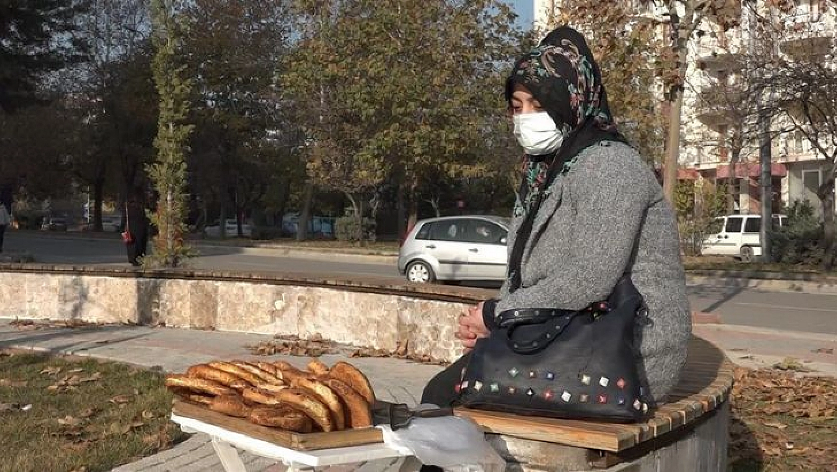 Evinin hem annesi hem de babası oldu