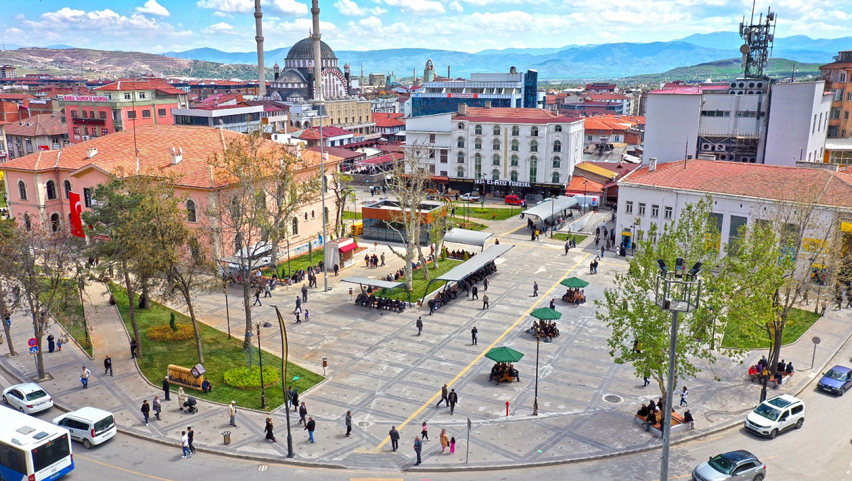 Aileler Dikkat! Elazığ'da Yarın Okullar Tatil...