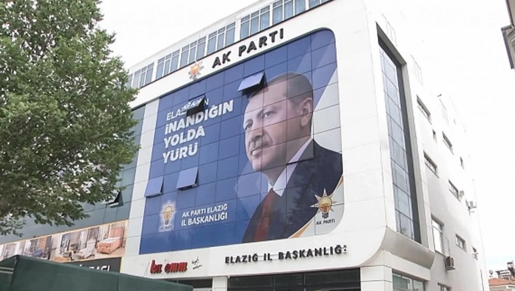 Ak Parti'de Başvuru Süresi Bu Akşam 19.00'da tamamlanacak! İşte Şimdiye Kadar Başvuran İsimler