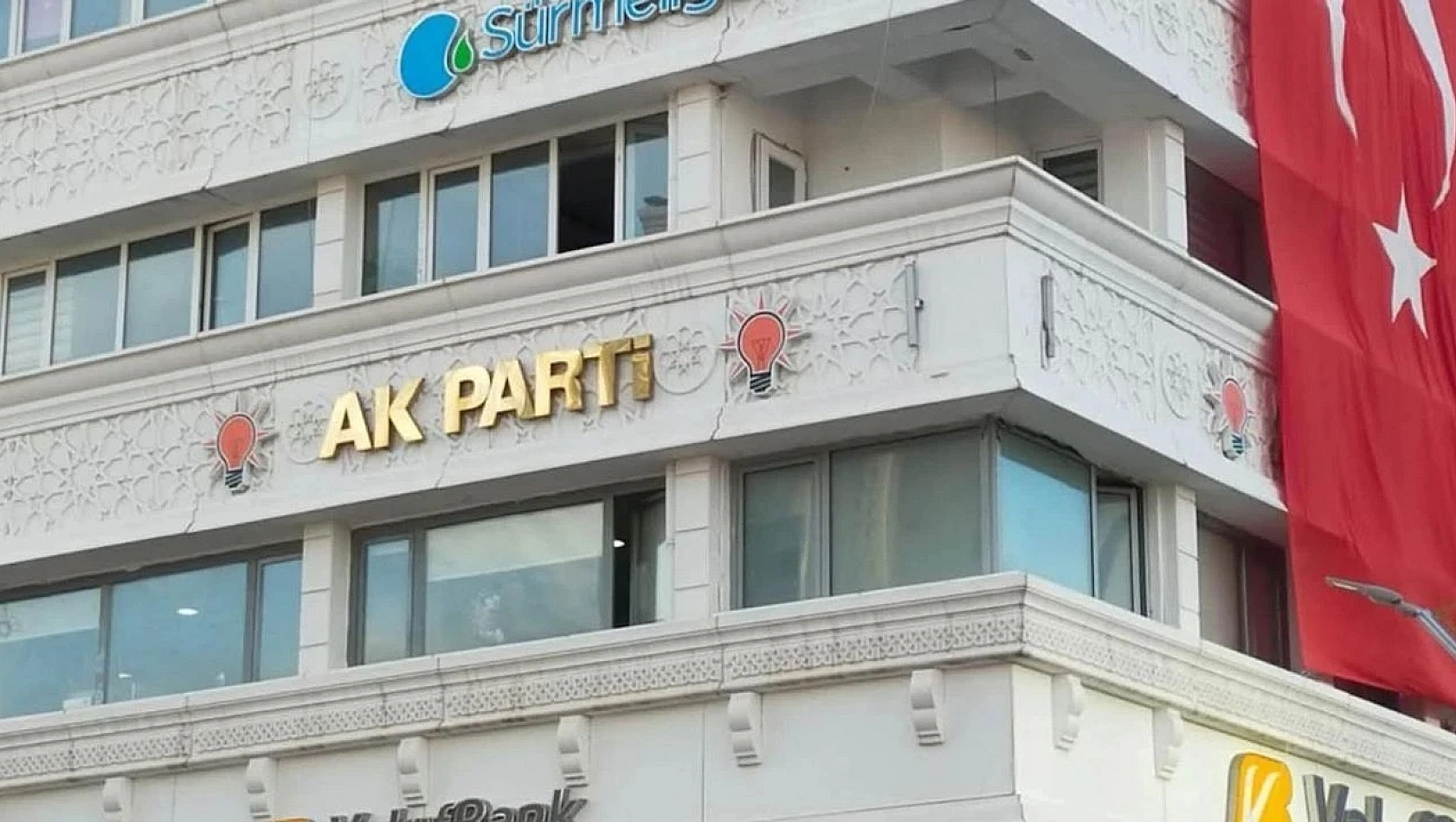 AK Partili ilçe başkanı istifa etti