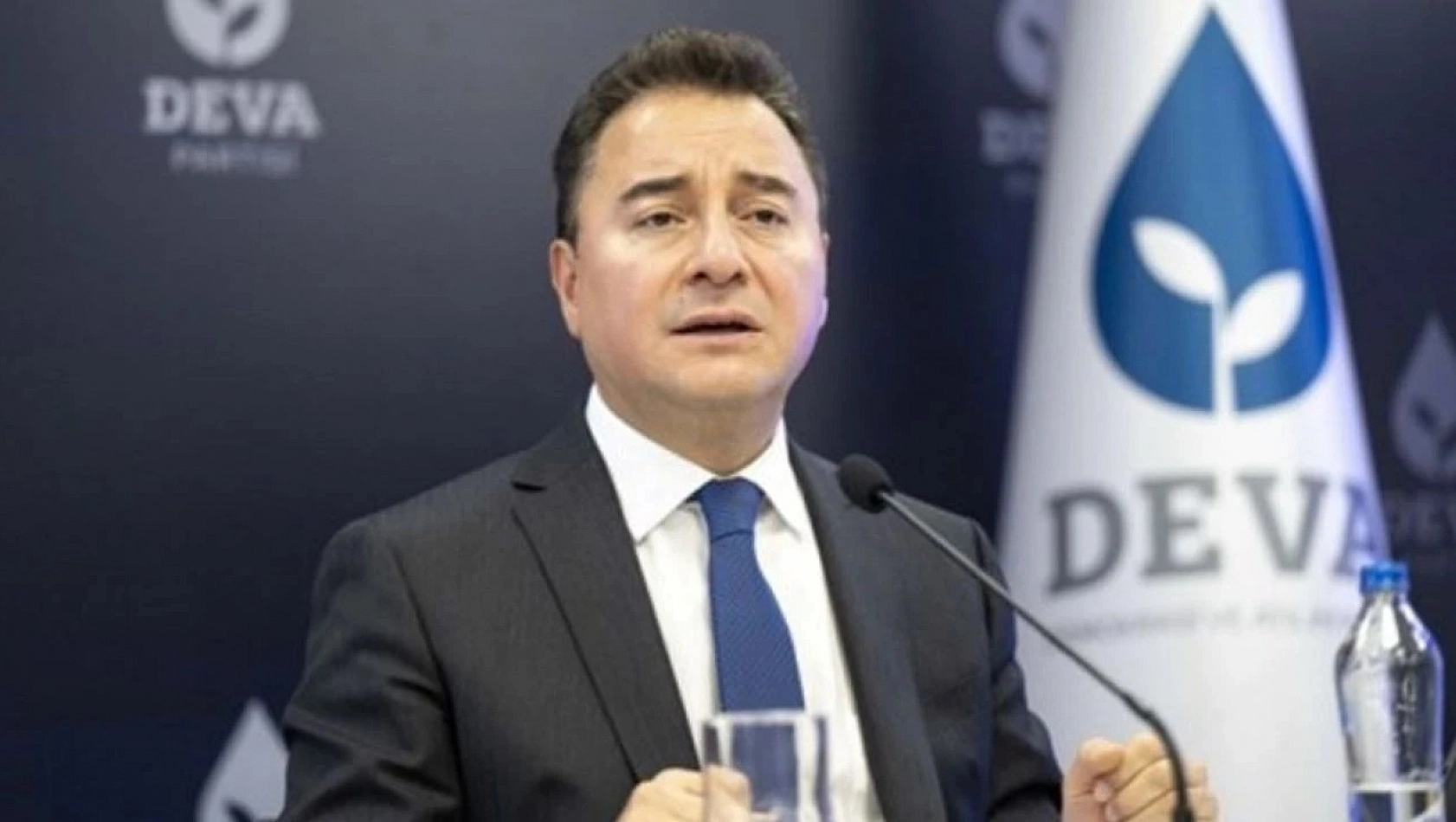 Ali Babacan, Deva Partisinin Cumhurbaşkanı adayını açıkladı