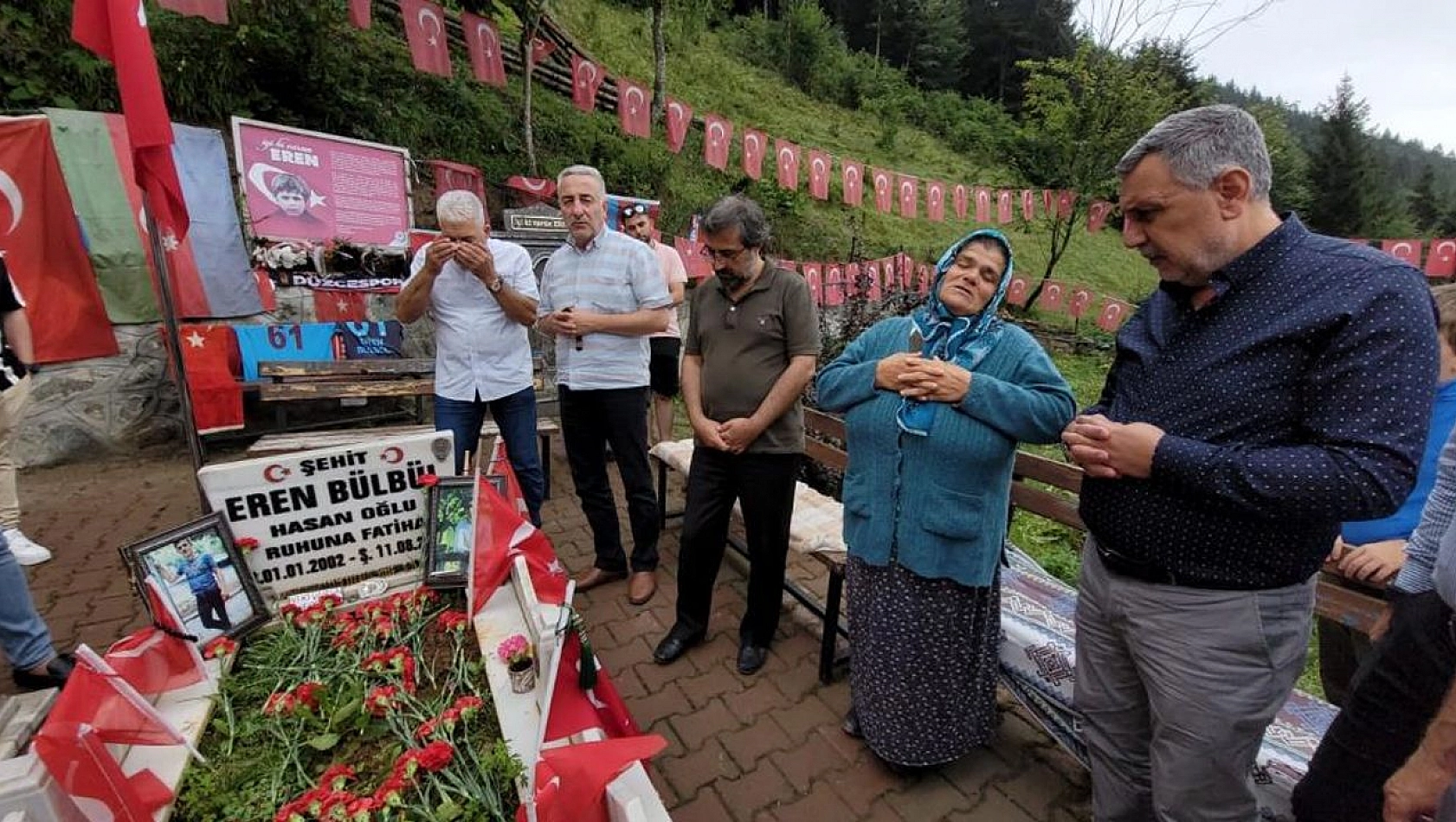 Başkan Yıldırım'dan şehit Eren Bülbül'ün kabrine ziyaret