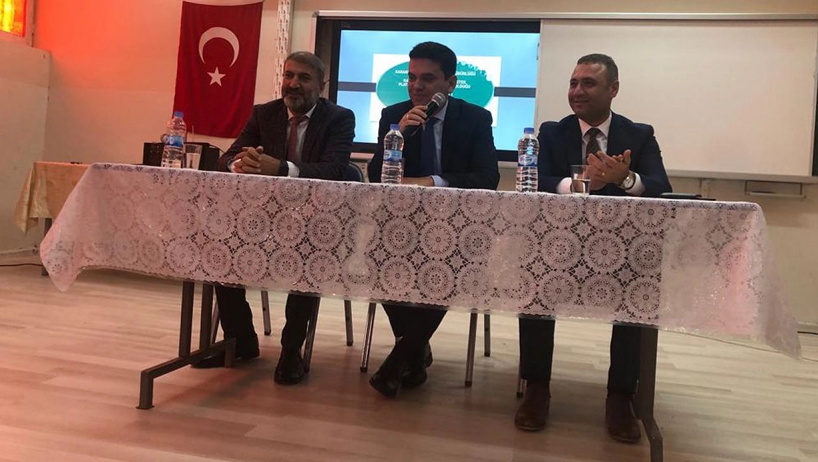 Eğitime Destek Platformu'ndan Karakoçan'da Kariyer Semineri