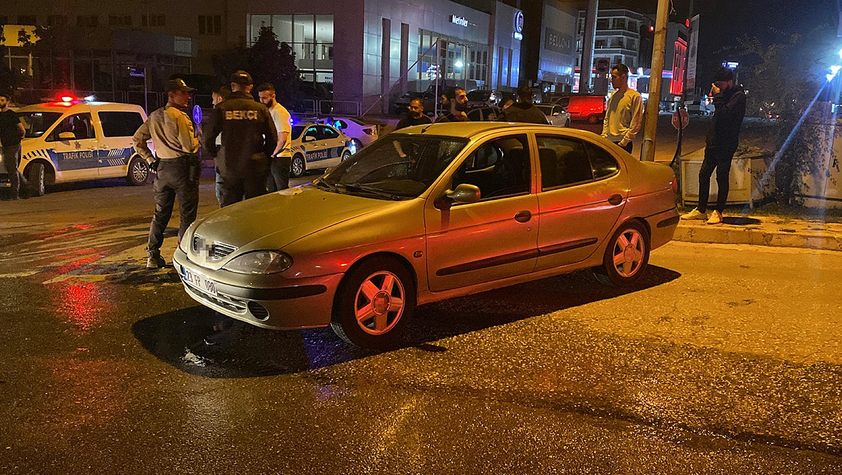 Elazığ'da alkollü sürücü kazaya neden oldu 2 yaralı