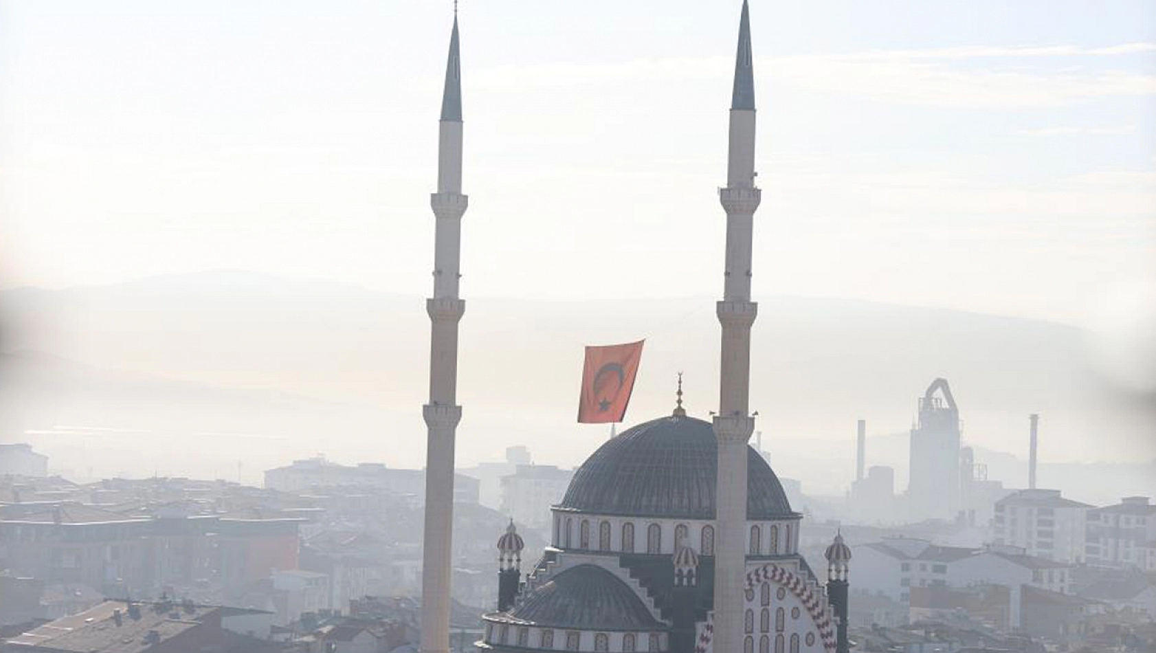 Elazığ'da sisli sabah