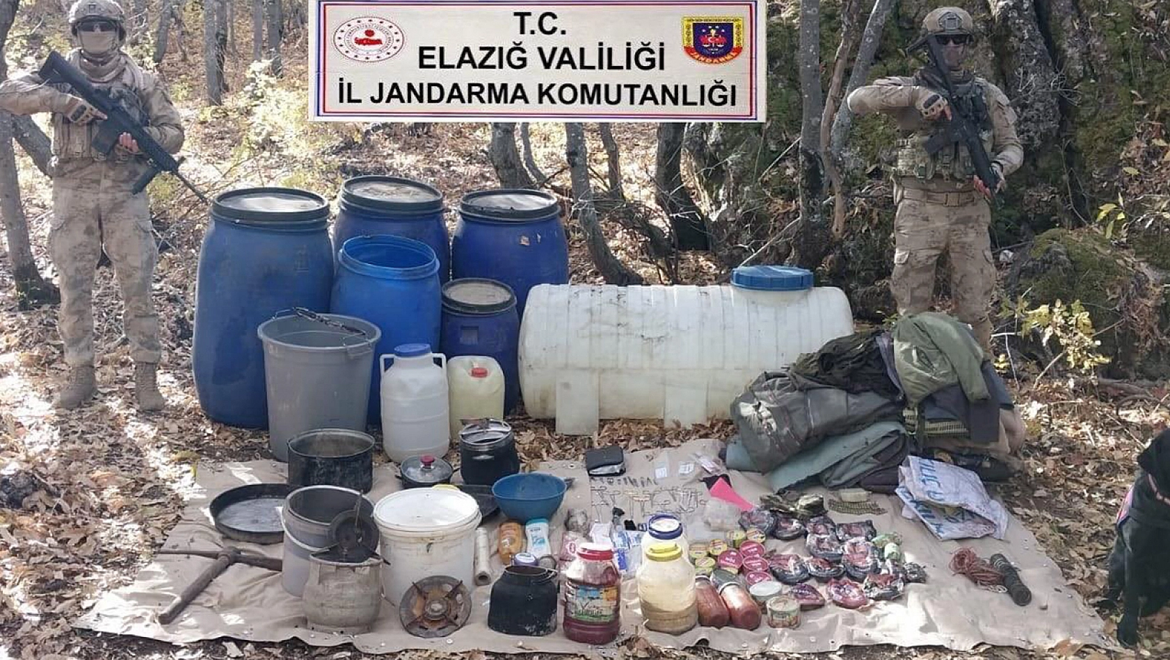 Elazığ'da teröristlere ait 2 sığınak imha edildi