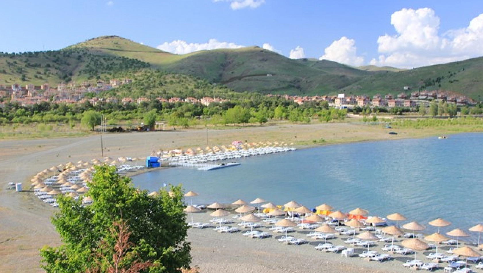 Elazığ'ın en gözde ilçesi: Sivrice nerede, Hazar Gölü'ne nasıl gidilir? Hazar Gölünde kalacak yerler ve oteller…