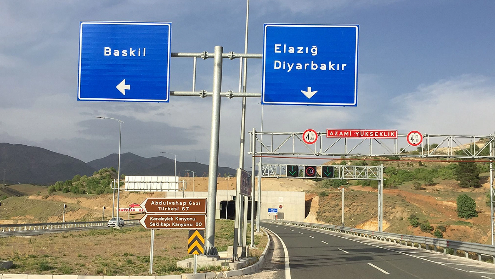 Elazığ sınırından geçecekler!