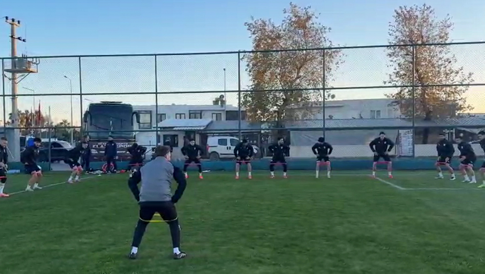 Elazığspor Antalya kampına start verdi