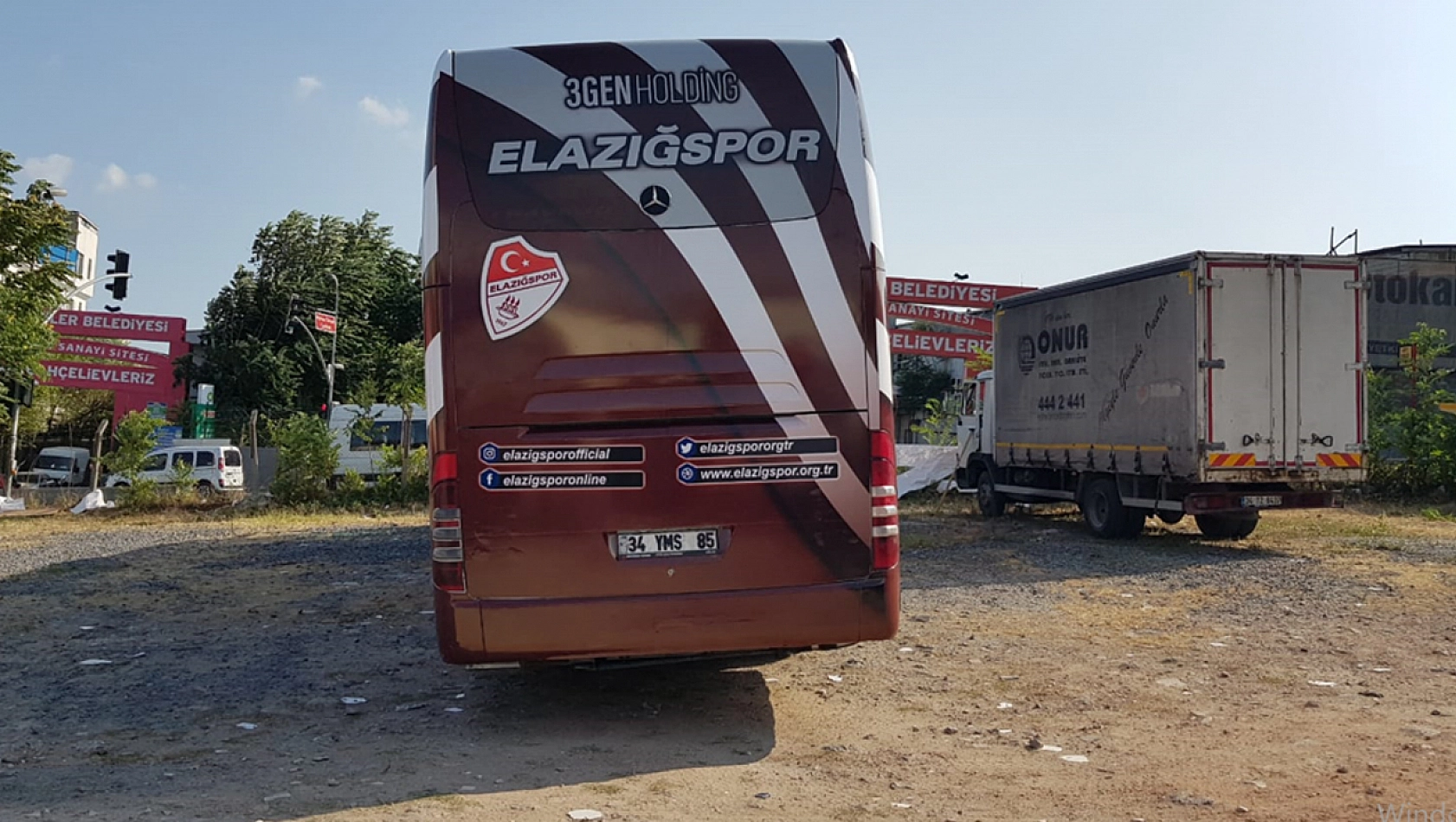 Elazığspor'un takım otobüsüne yeni giydirme