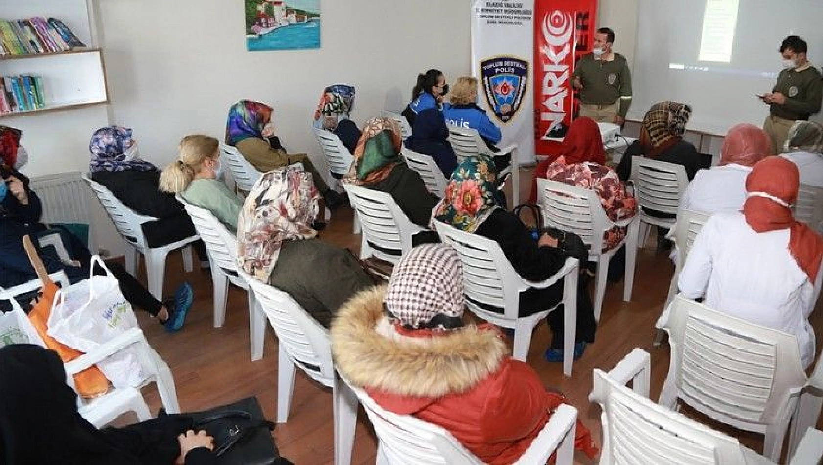 'En İyi Narkotik Polis Anne' Projesine Yönelik Eğitim Semineri Verildi