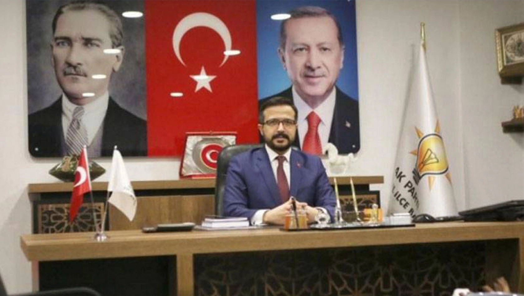 İstifa Eden Ak Parti Başkanından Genel Merkeze Salvolar : Cumhurbaşkanına Sahte Anket Sundular