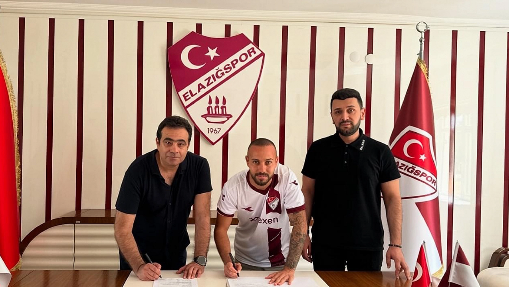 Kerim Frei'den Elazığspor'a 1+1 yıllık imza