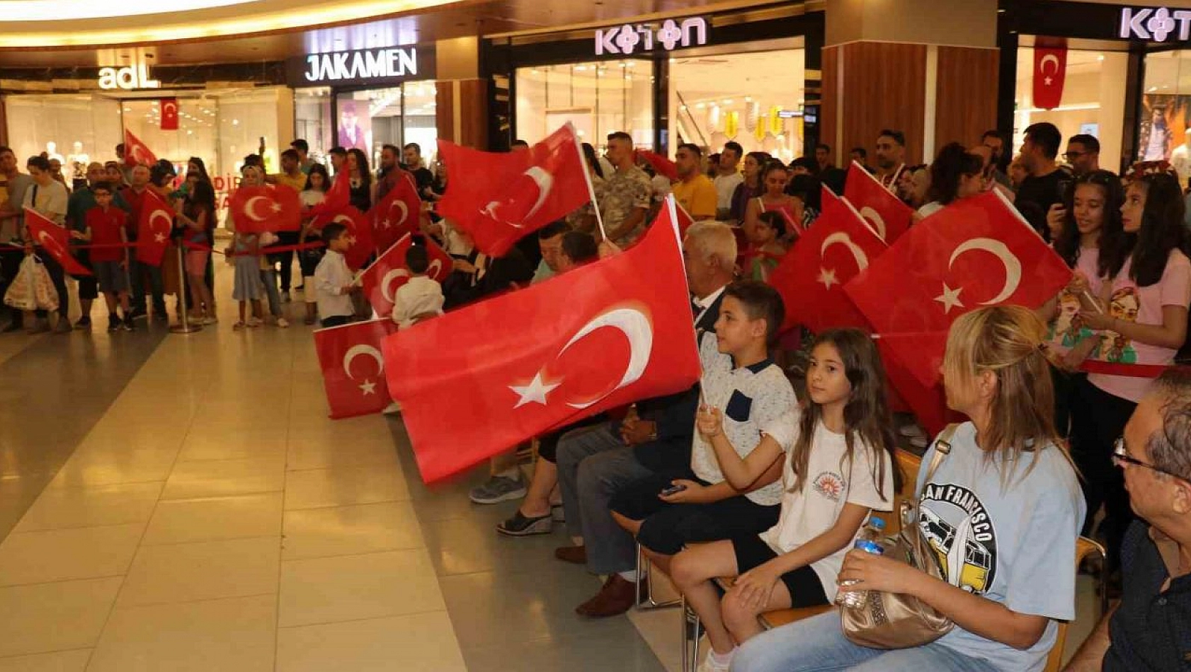 Malatya'da 2. Ordu Bölge Bandosundan 30 Ağustos Konseri