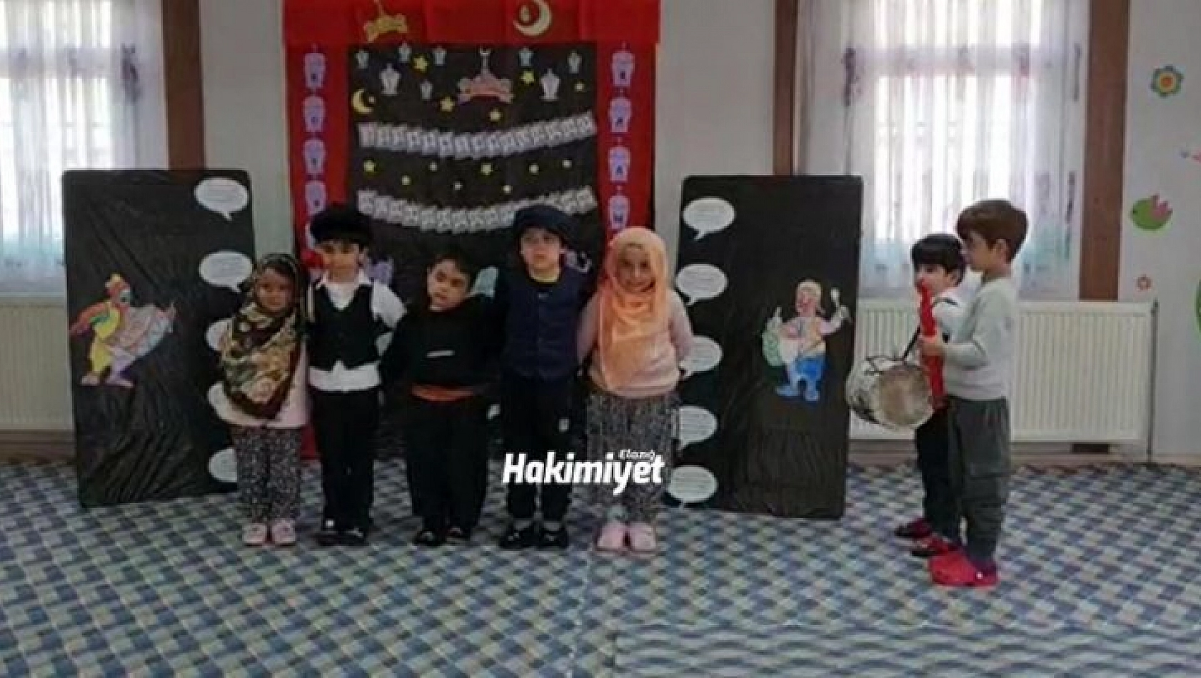 Minik Gakgoşlar'dan dik halay!