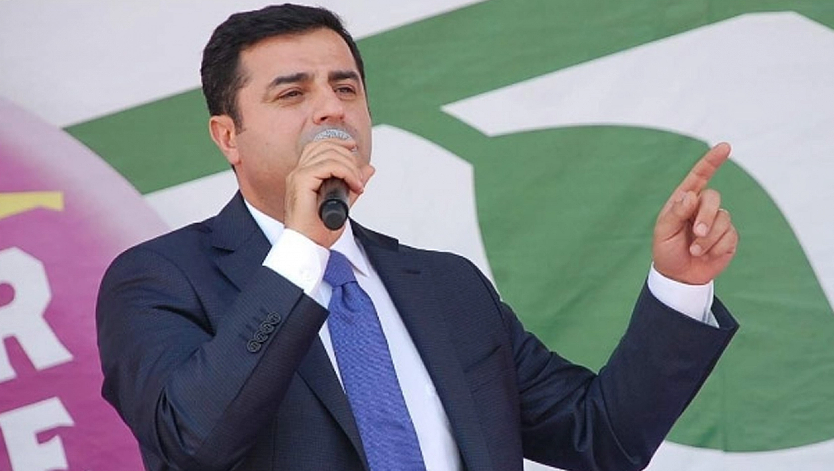 Son Dakika! Selahattin Demirtaş, Aktif Siyaseti Bırakıyor