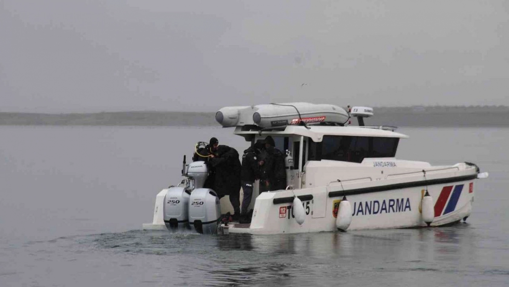 Suda kaybolan balıkçının bulunması için çalışmalar sürüyor