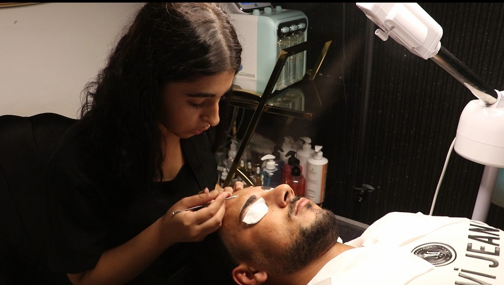 Doğru cilt bakımı nasıl yapılır? Uzmanından detaylar