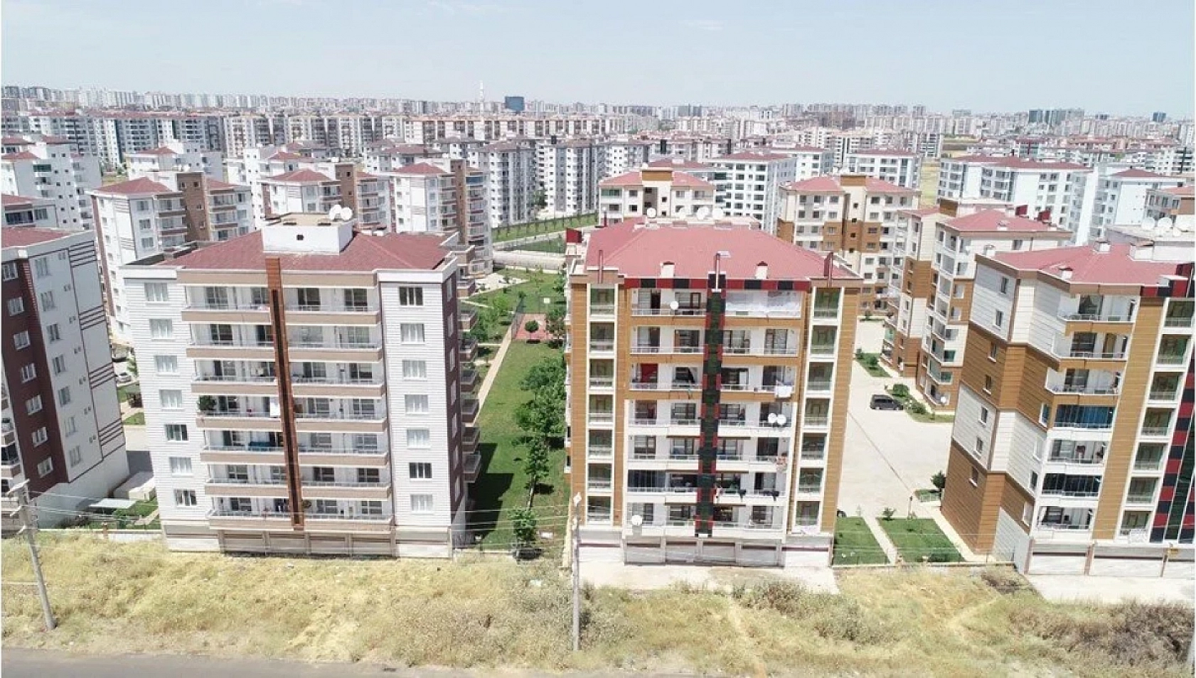 Elazığ Belediyesi'nin Konutları İhaleyle Kapış Kapış Satıldı!