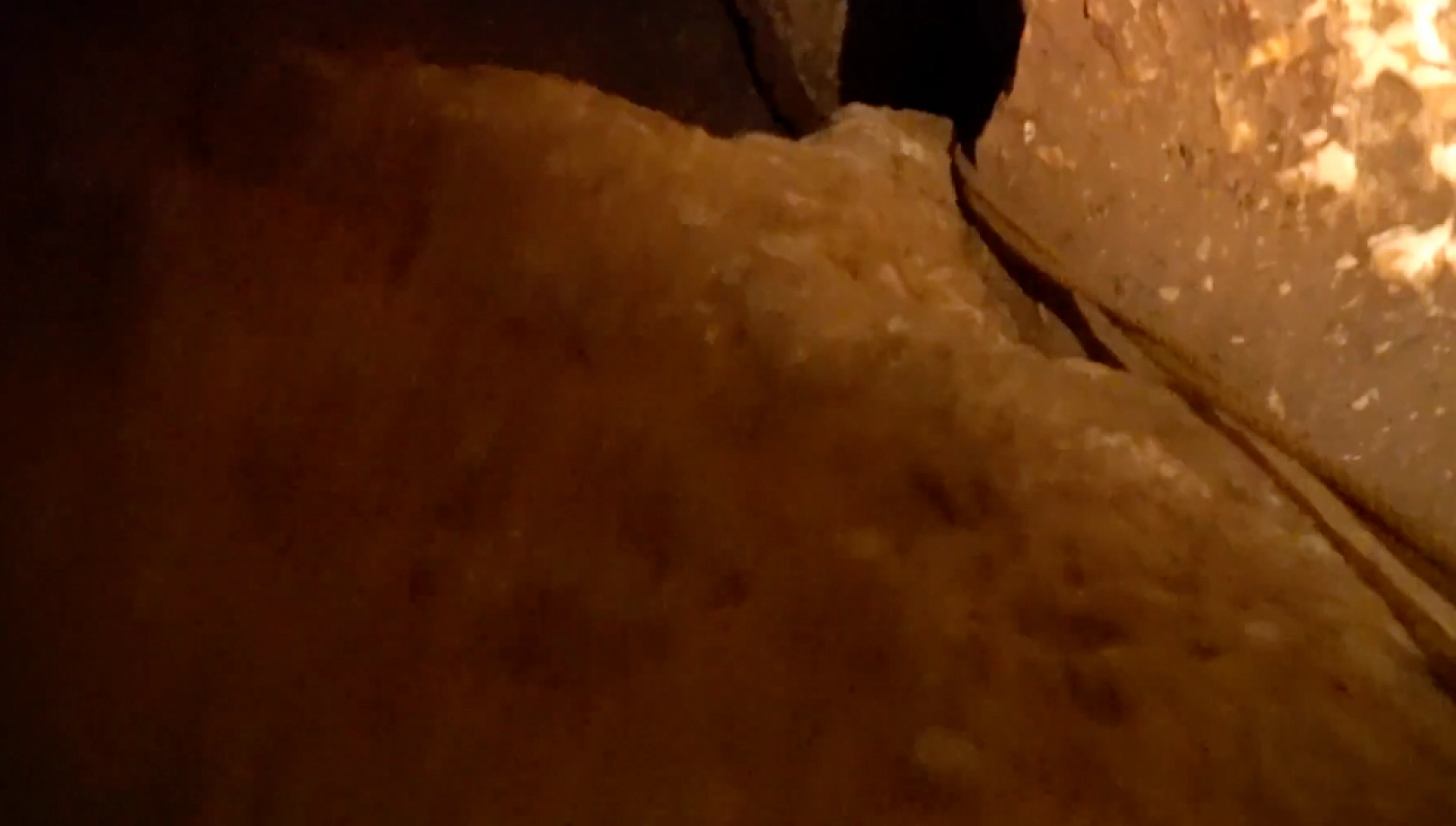 Elazığ sınırları içinde yer alıyor! Sıcak havada buz, kışın sıcak oluyor