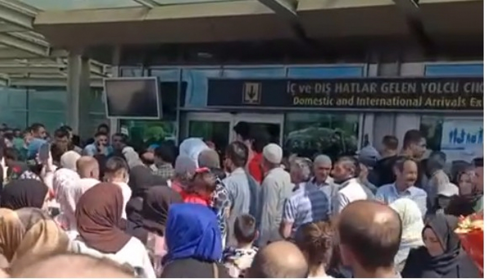 Elazığ'da Hasret Sona Erdi: Yolculuk Çileli Olsa da Bitti